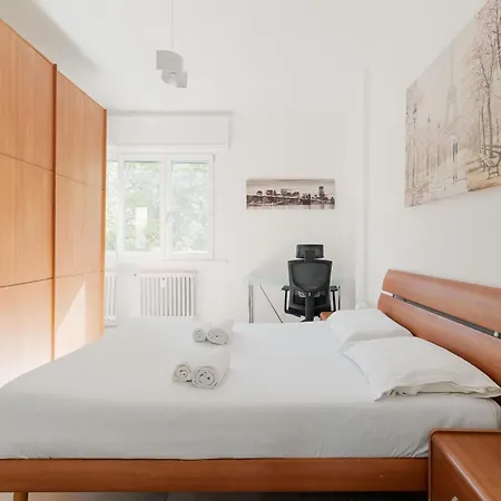 Navigli Modern Hub - 3 Matrimoniali E 2 Bagni * ミラノ