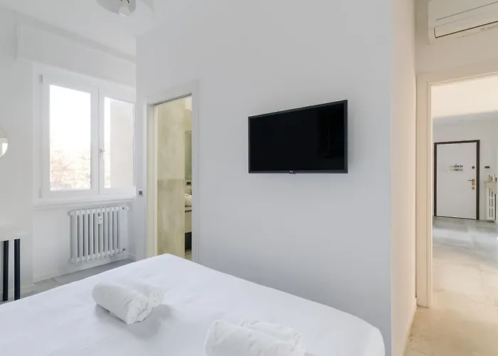 Navigli Modern Hub - 3 Matrimoniali E 2 Bagni Apartment