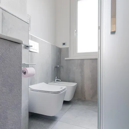 Navigli Modern Hub - 3 Matrimoniali E 2 Bagni Apartament *